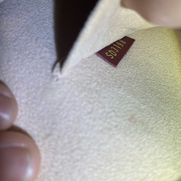 Louis Vuitton Monogram Canvas Tuileries - Picture 13 of 16